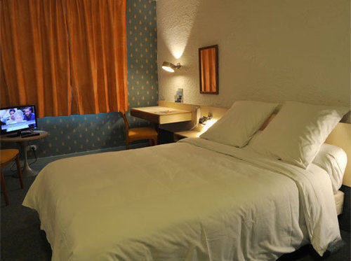 Hotel Logitel Saint-Doulchard Exteriér fotografie